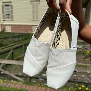 TOMS cotton canvas